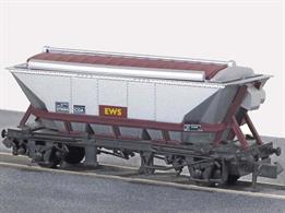 Block trains carrying specialised loads are a feature of the modern railway. All Peco wagons feature free running wheels in pin point axles. The ELC coupling, whilst compatible with the standard N gauge couplings, keeps a realistic distance between vehicles and enables the PL-25 electro magnetic decoupler to be used for remote uncoupling.