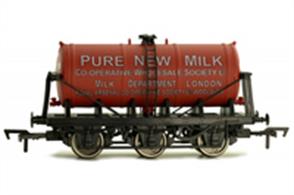 Dapol 4F-031-037 OO Gauge Co-op London 6 Wheel Milk Tank wagonPainted in the red livery of the Co-operative Wholesale Society and lettered 'Pure New Milk' for the Royal Arsenal Co-operative society at Woolwich.