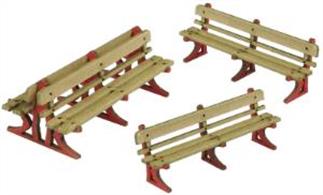 Metcalfe OO Platform Benches PO502This pack contains one double bench and two single benches.