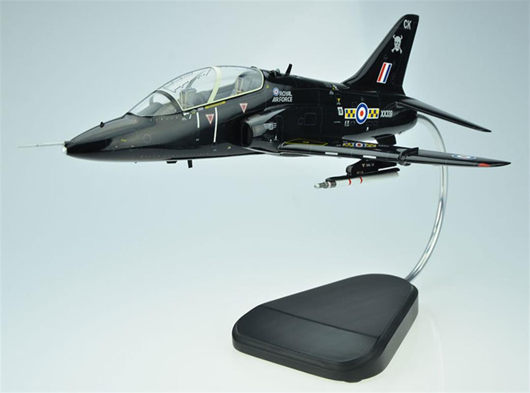 Bravo Delta 1/42 BD197CC BAE Systems Hawk T1 XX339 100 Squadron RAF