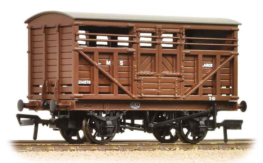 Bachmann 37-708A LMS Cattle Wagon Bauxite OO