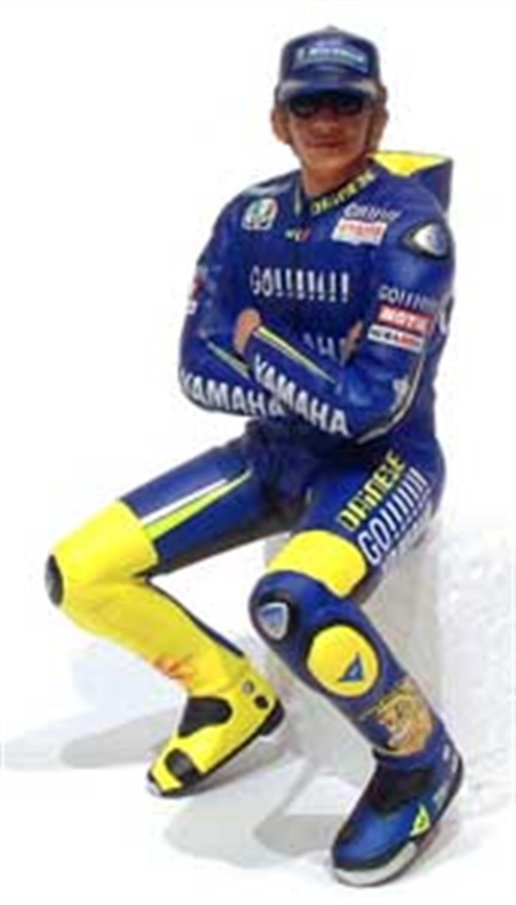 Minichamps 1/12 312 059046 Valentino Rossi Sitting Figurine Moto GP 2005