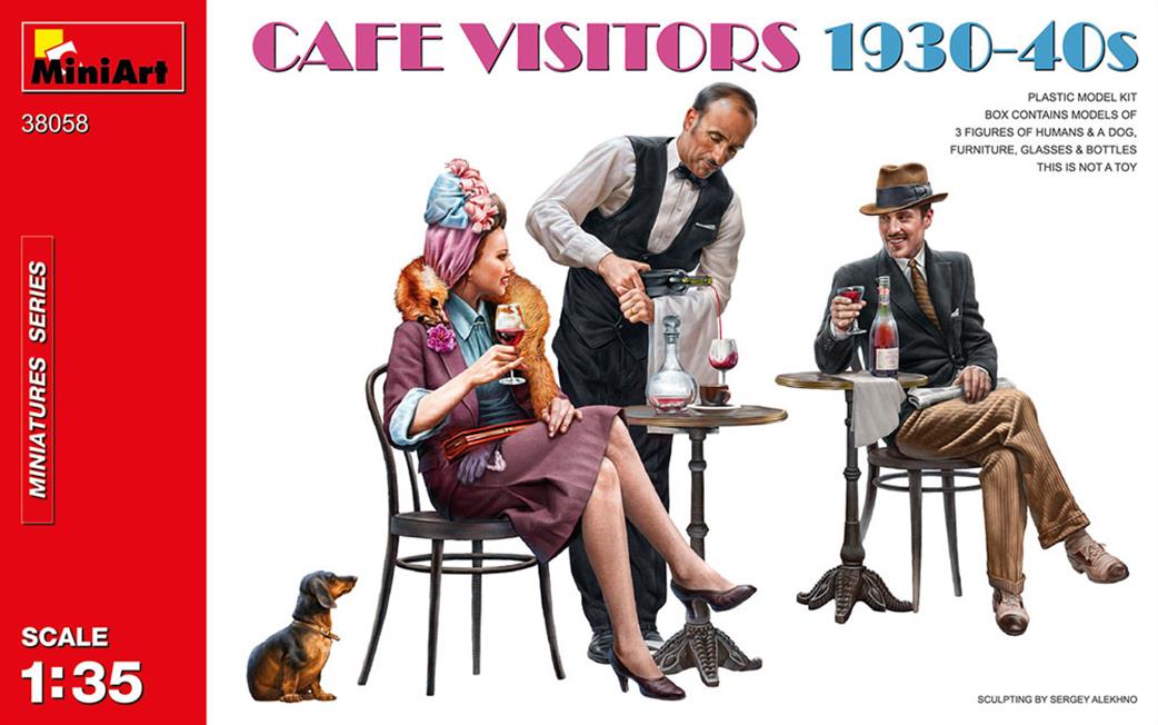 MiniArt 1/35 38058 Cafe Visitors 3 Figures And A Dog Ready To Assemble And Paint