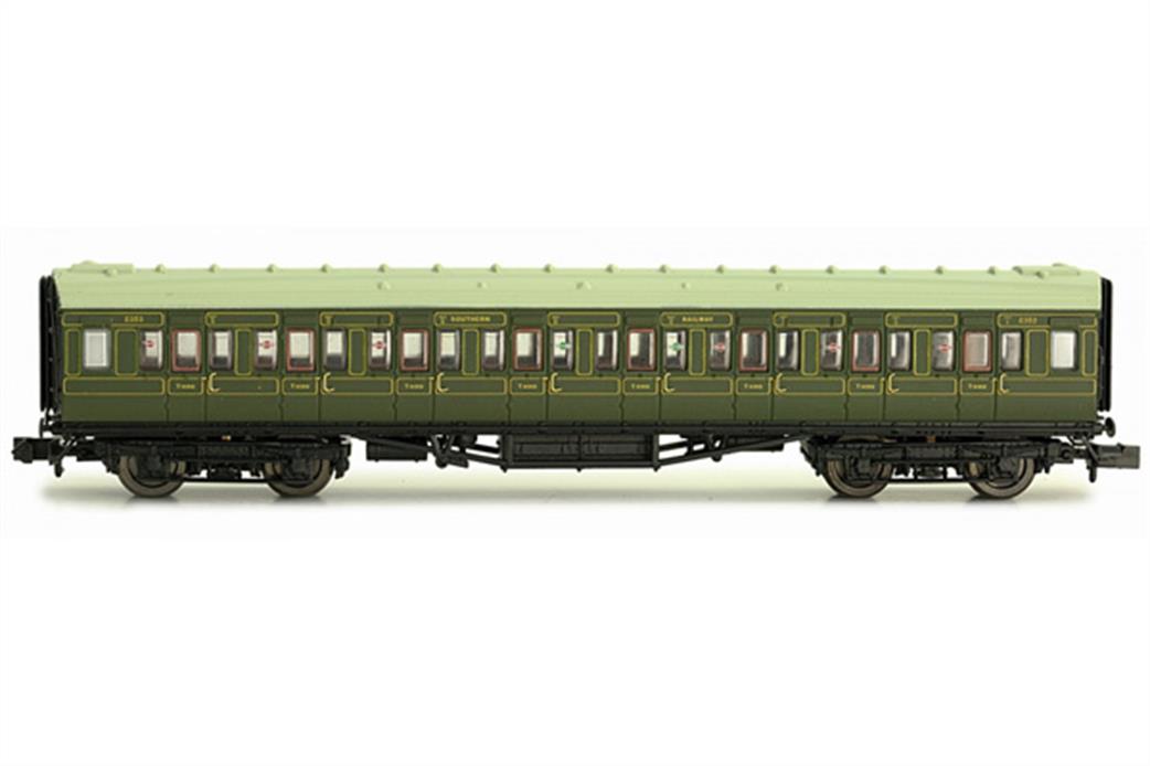 Dapol N 2P-012-102 Maunsell Coach SR 3rd Class Lined Green 2353