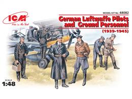 The kit includes seven figures – three pilots and four mechanics of WWII German Luftwaffe