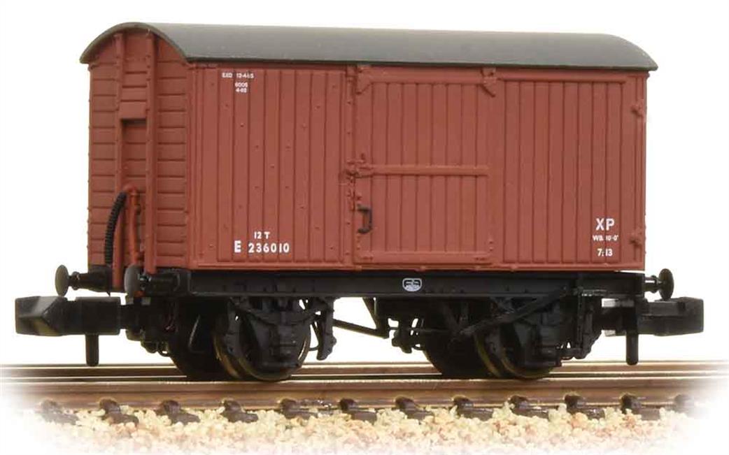 Graham Farish 377-976A 12 Ton Eastern Ventilated Van Planked Ends Early BR Bauxite  N