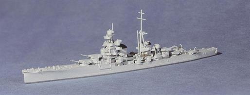 Zara is one of the four heavy cruisers of the Fiume class were the best in the Italian fleet in WW2. Three of them had the misfortune to be overwhelmed by gunfire from HMS Warspite in the night action off Cape Matapan. The model is made by Neptun in Germany, 1532The model best represents Zara as operating in 1938, Fiume &amp; Gorizia were similar while Pola was originally fitted as a flagship and had a bridge linked to the forward funnel (see NN1530). 