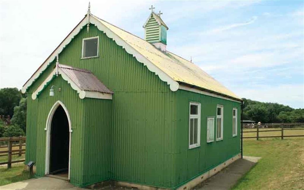 Hornby R7270 Tin Tabernacle Church Painted Cast Resin Building OO