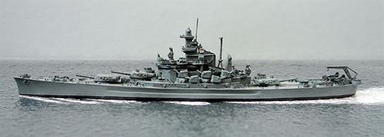 A 1/1250 scale second-hand model of USS Indiana by Navis Neptun 1301B. The model is in good condition but has been re-painted into Navis Neptun Z21 grey from the original factory grey when this model was made, see photograph.
