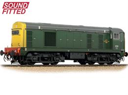 The all-new Bachmann Branchline Class 20/0 broke cover in 2021, our first New Tooling project to be unveiled in the quarterly British Railway Announcements, and now we have more new models to share with you. This model depicts No. 8156, still carrying its BR Green livery but with full yellow ends and with the ‘D’ prefixes removed from its running number following the withdrawal of steam on BR in 1968.